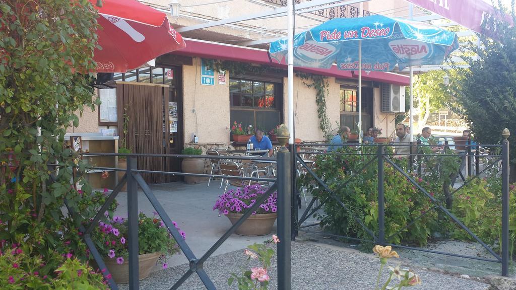 Hostal Restaurante Los Bronces Riopar Ngoại thất bức ảnh